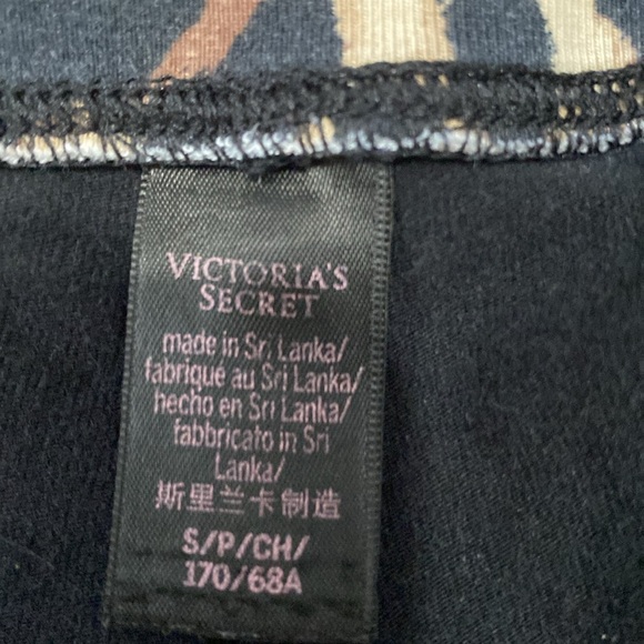 Victoria secret leggings women’s small animal print and black bottoms - Picture 7 of 10